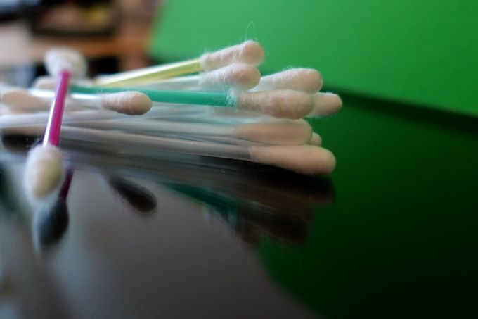 plastic-buds Plastic cotton buds